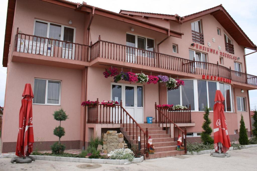 Pension Rozeclas ออราแด ภายนอก รูปภาพ